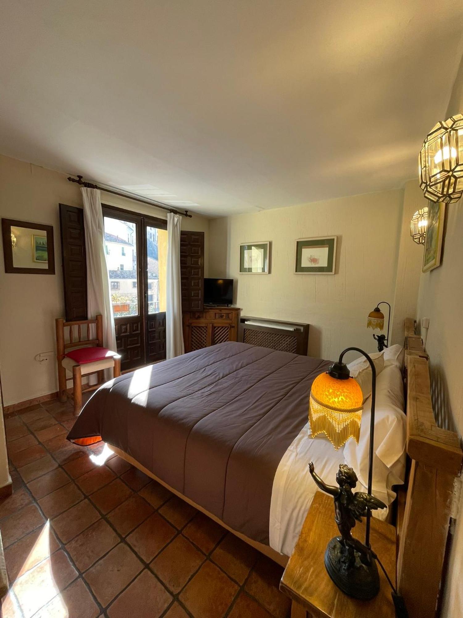 Hostal Posada Huecar Куенка Екстер'єр фото