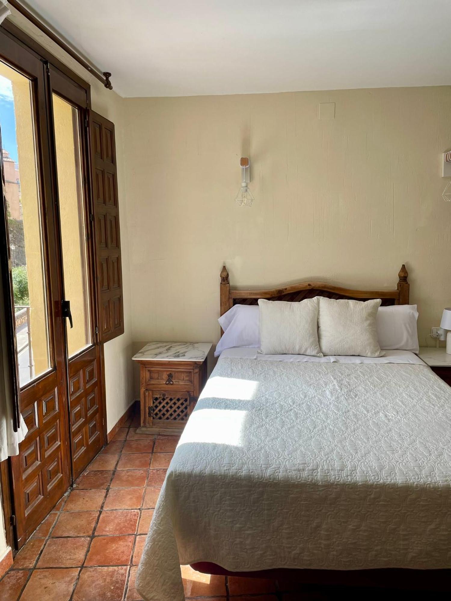 Hostal Posada Huecar Куенка Екстер'єр фото